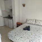 Estudio 2 Personas Con Piscina En Appartement *