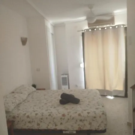 Estudio 2 Personas Con Piscina En Lägenhet